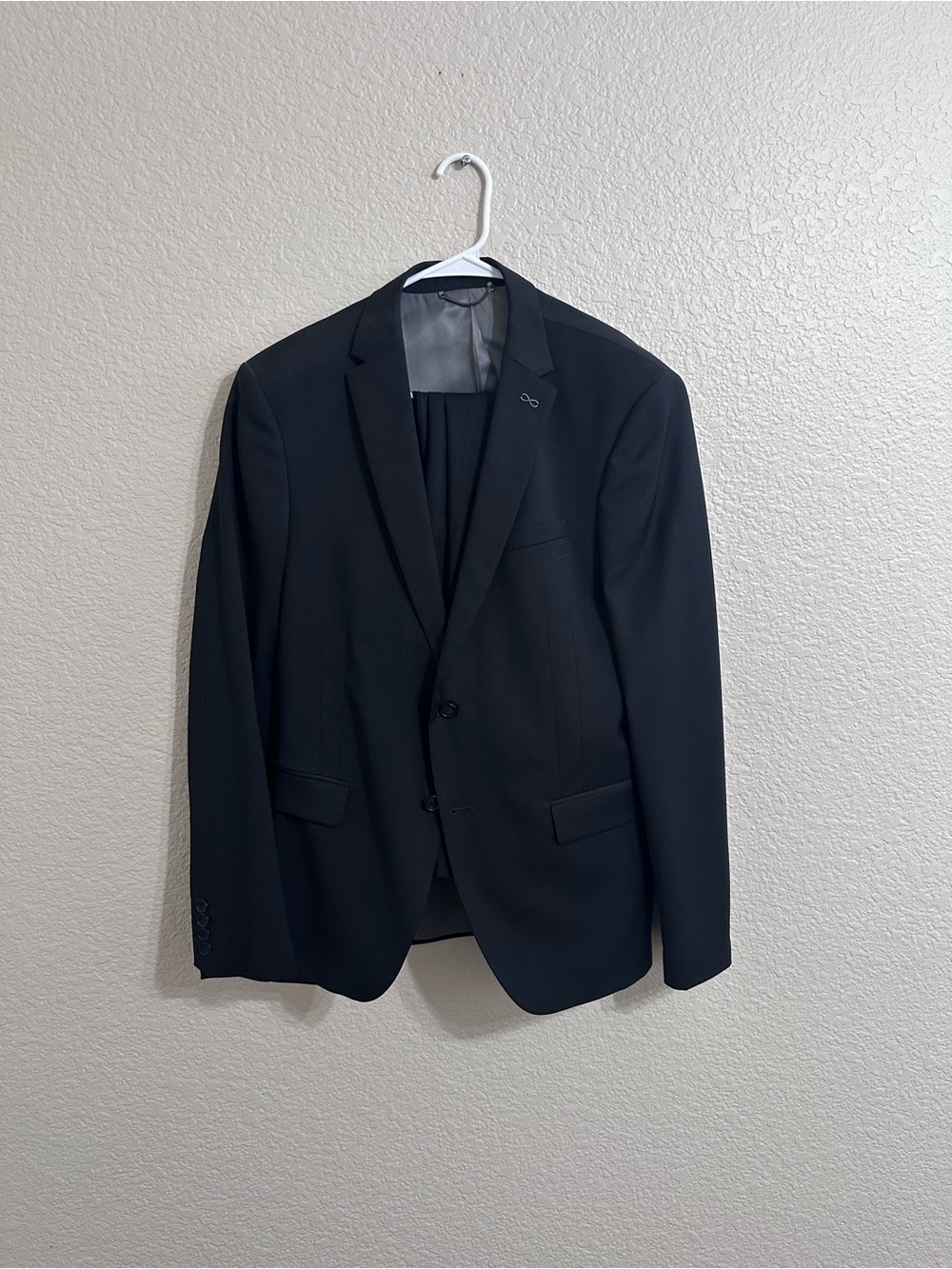 Zarw Men's Black Two-Button Blazer and Suit Pants